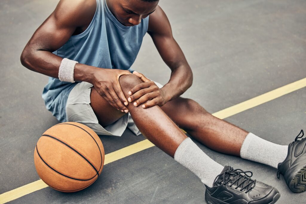 Come Prevenire gli Infortuni nello Sport: Guida Completa per Amatori